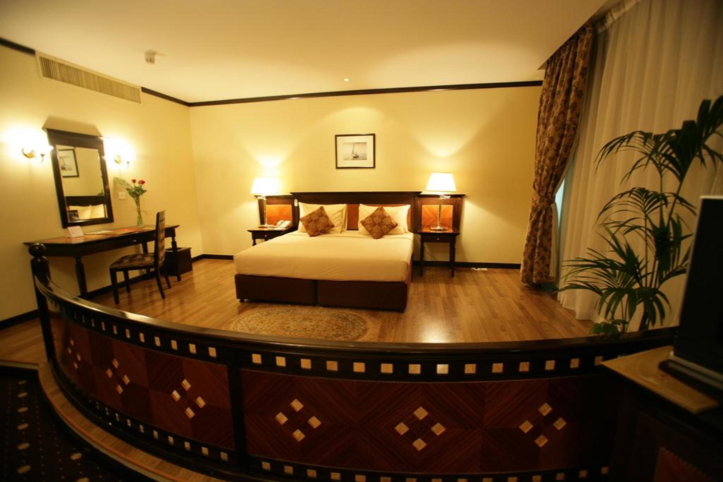 Rolla Suites Hotel -Former J5 Bur Dubai Hotel Exterior photo